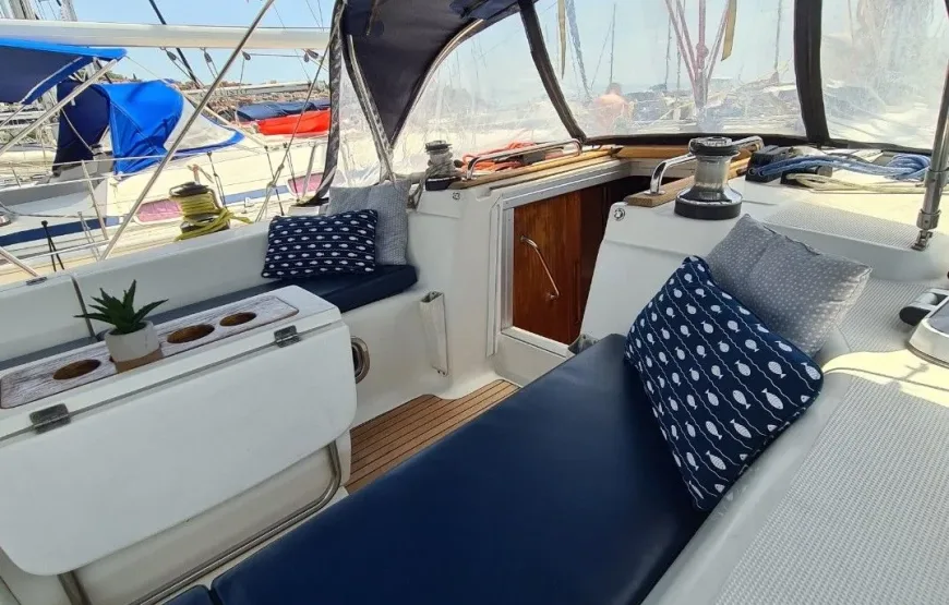 Bavaria 42: Rent a Sailing Boat in Greece